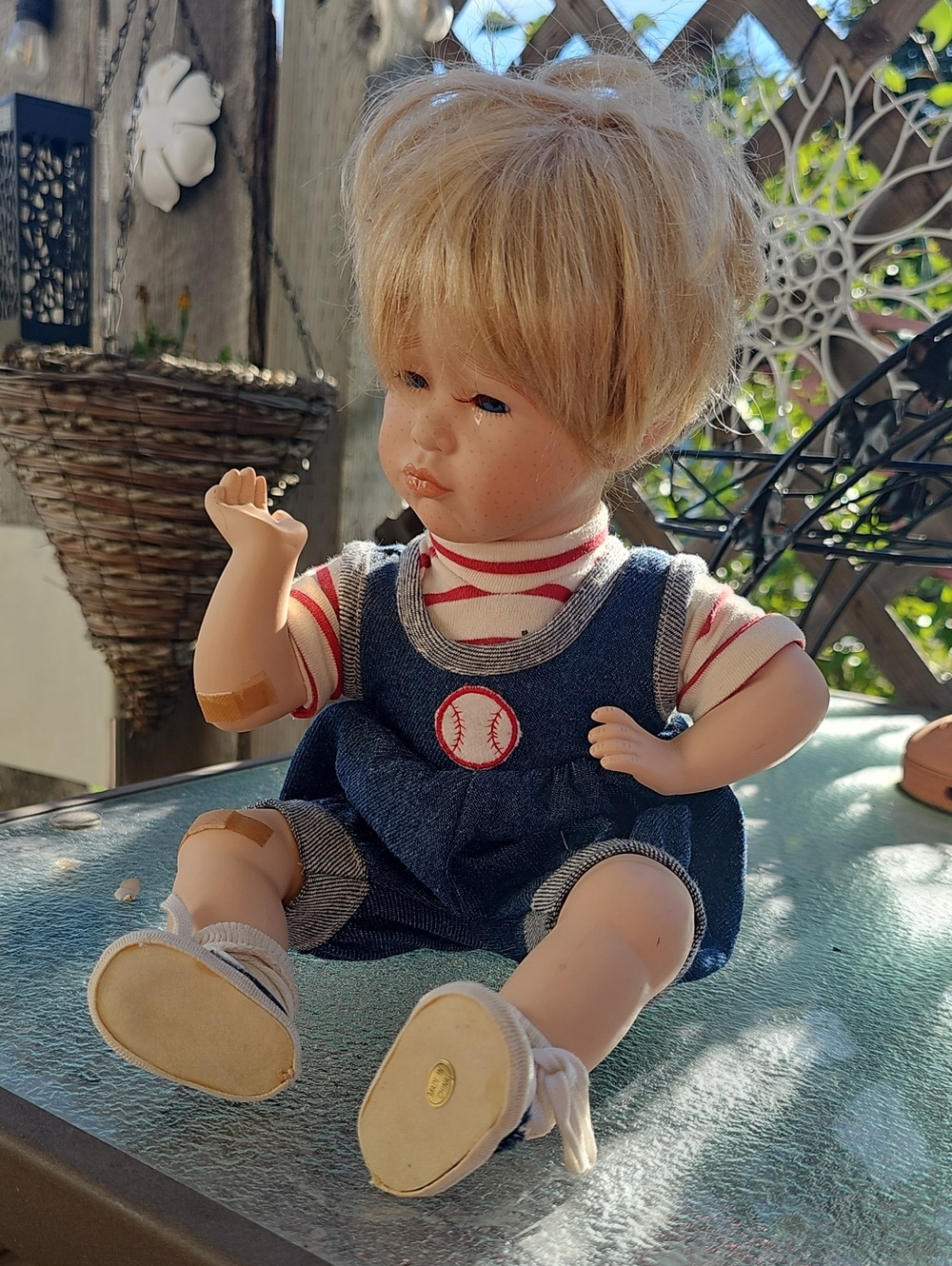 "Mikey's out" Porcelain Gustave Wolff Wimbledon Collection Doll See Pictures